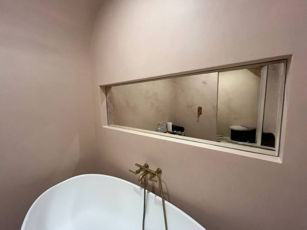 custom mirror store